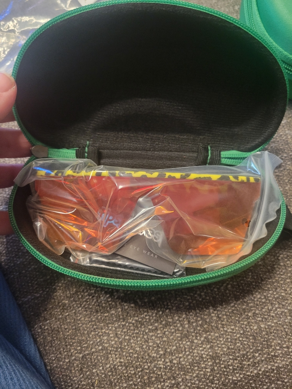 Tipsy Elves NWT Jungle Juiced Sunglasses W‎ Case